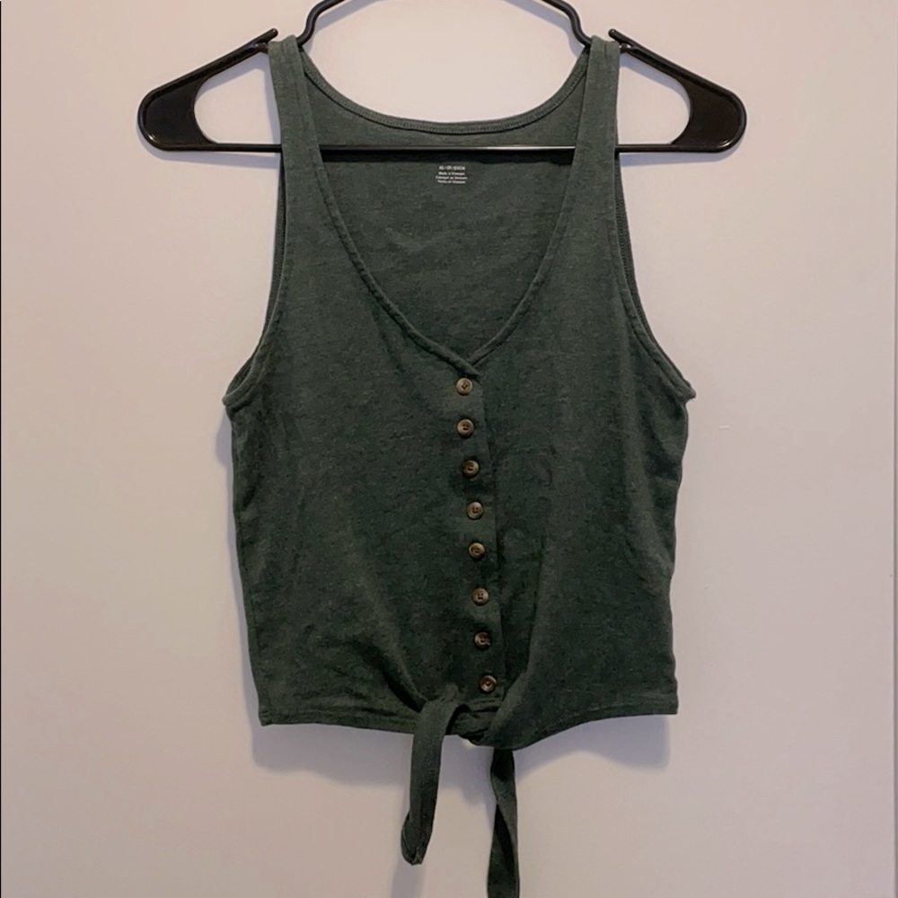 American Eagle tie front button down tank